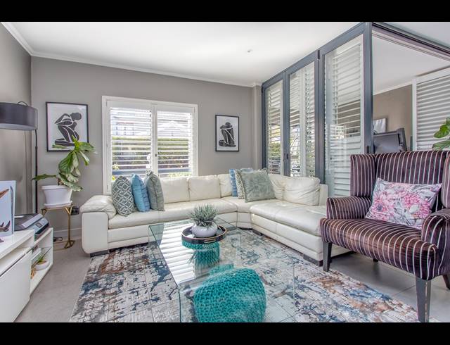3 BEDROOM TOWNHOUSE FOR SALE IN BRYANSTON
